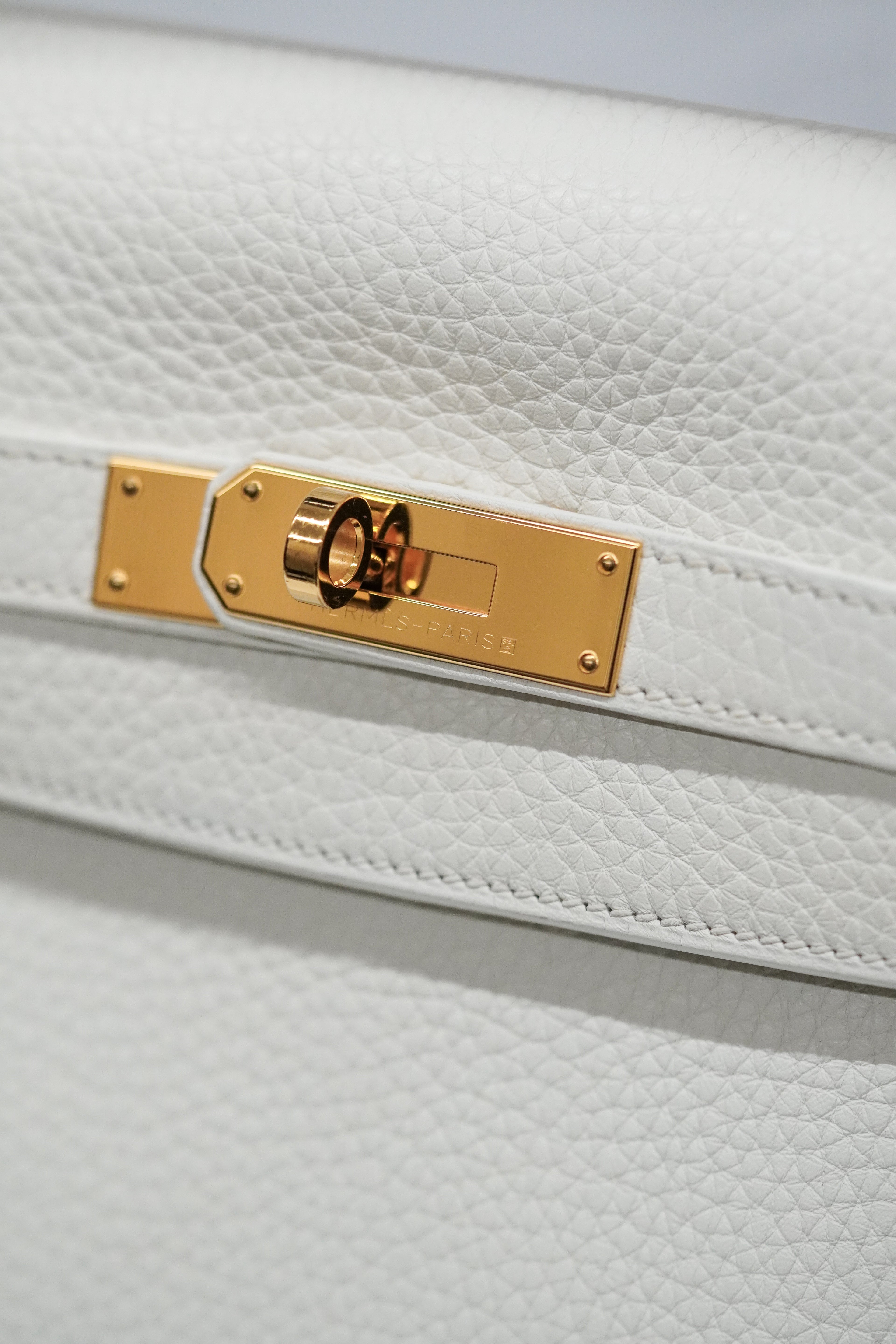 Hermés Kelly 32 White
